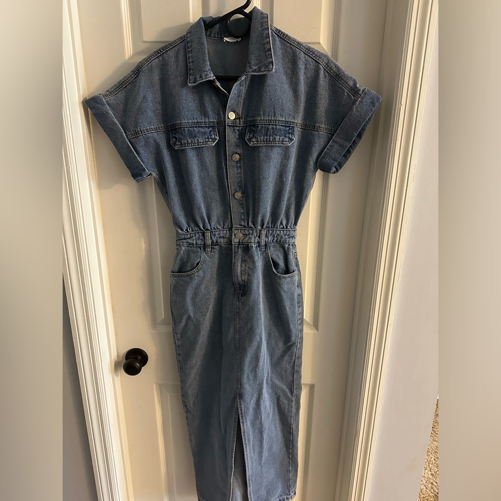 Jean dress, never worn, perfect condition